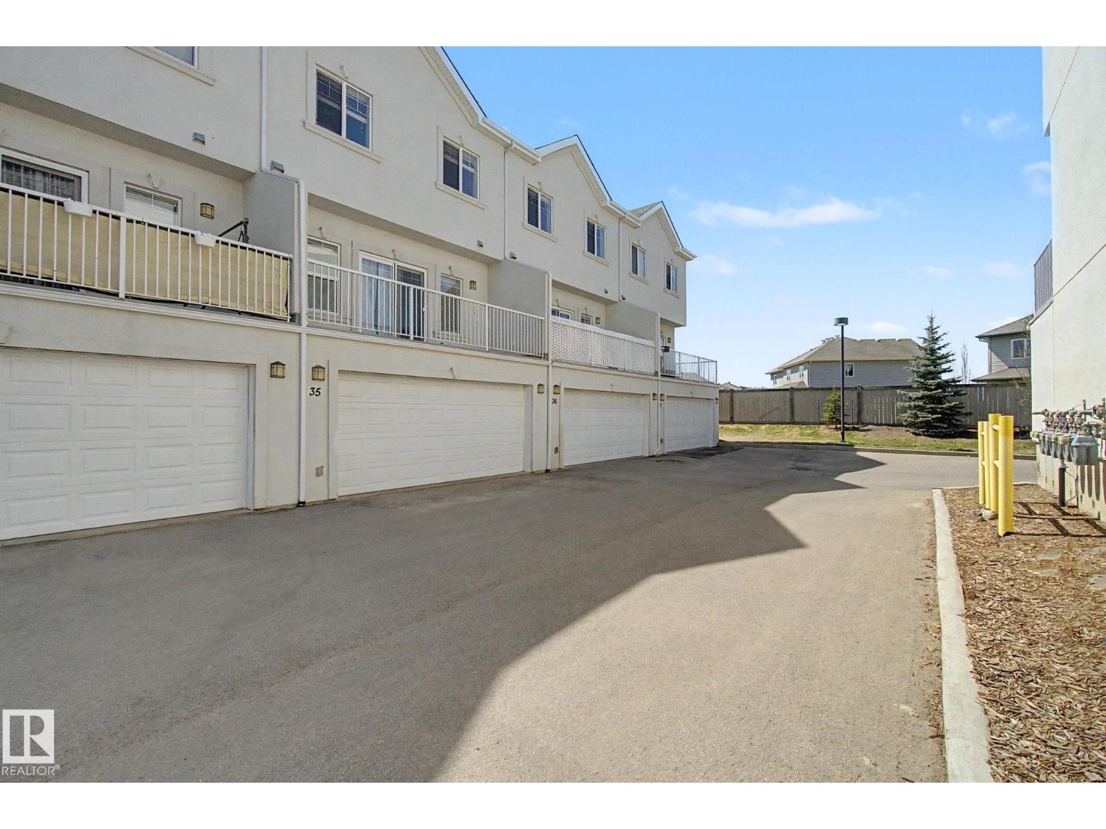 #36 723 172 ST SW - 49