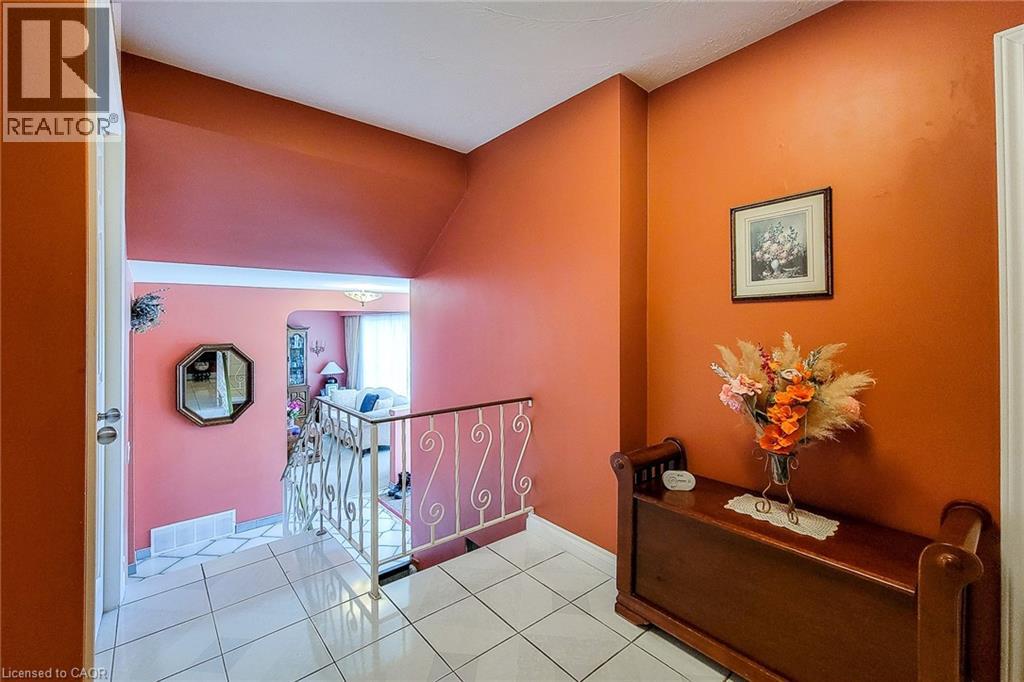 337 MCNEILLY Road, Stoney Creek, Ontario, L8E5H4 — Photo 18
