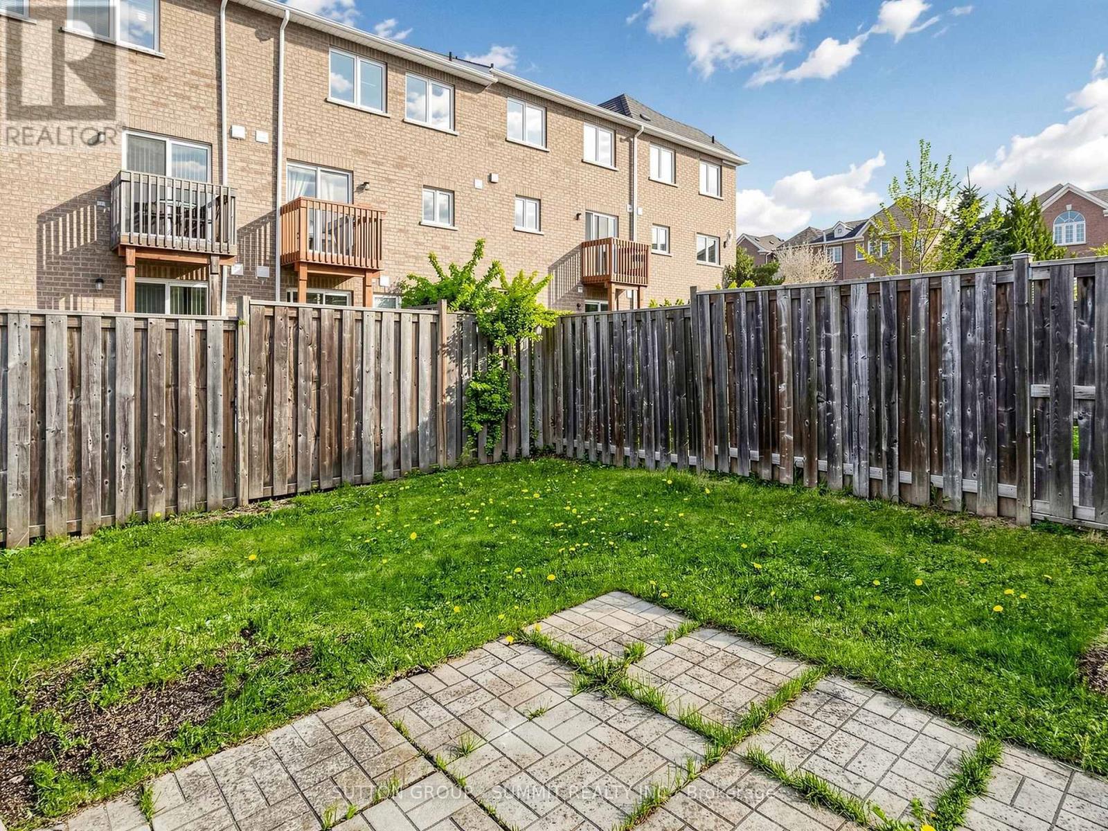 735 MAXMAN STREET - 49