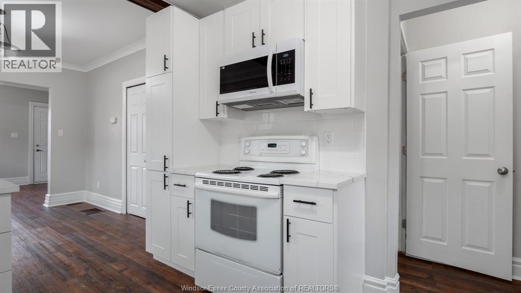 821-823 VILLAIRE - 11