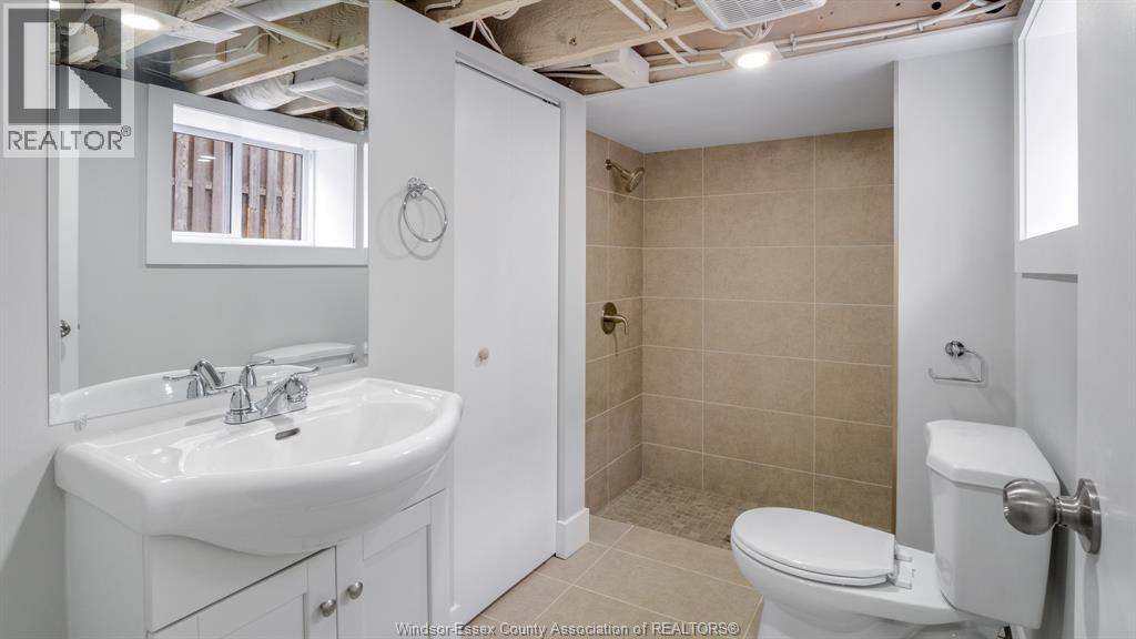 821-823 VILLAIRE - 19