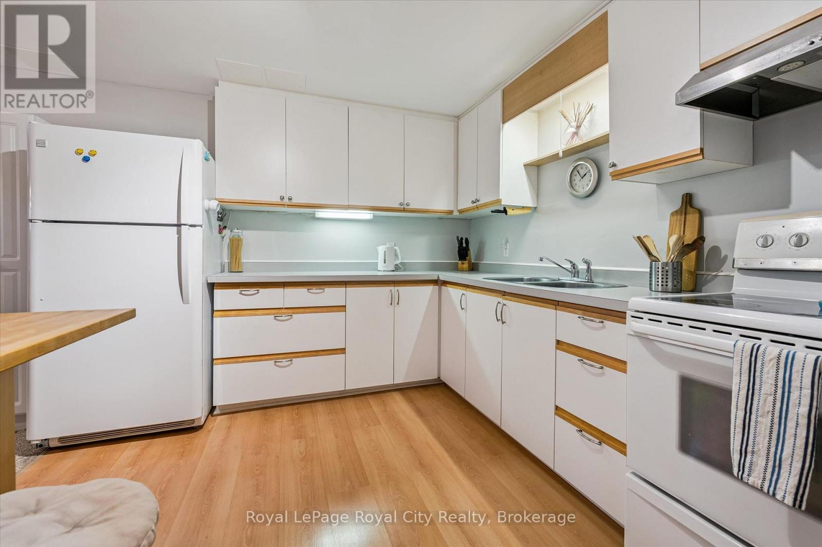 339 DANIEL CRESCENT - 38