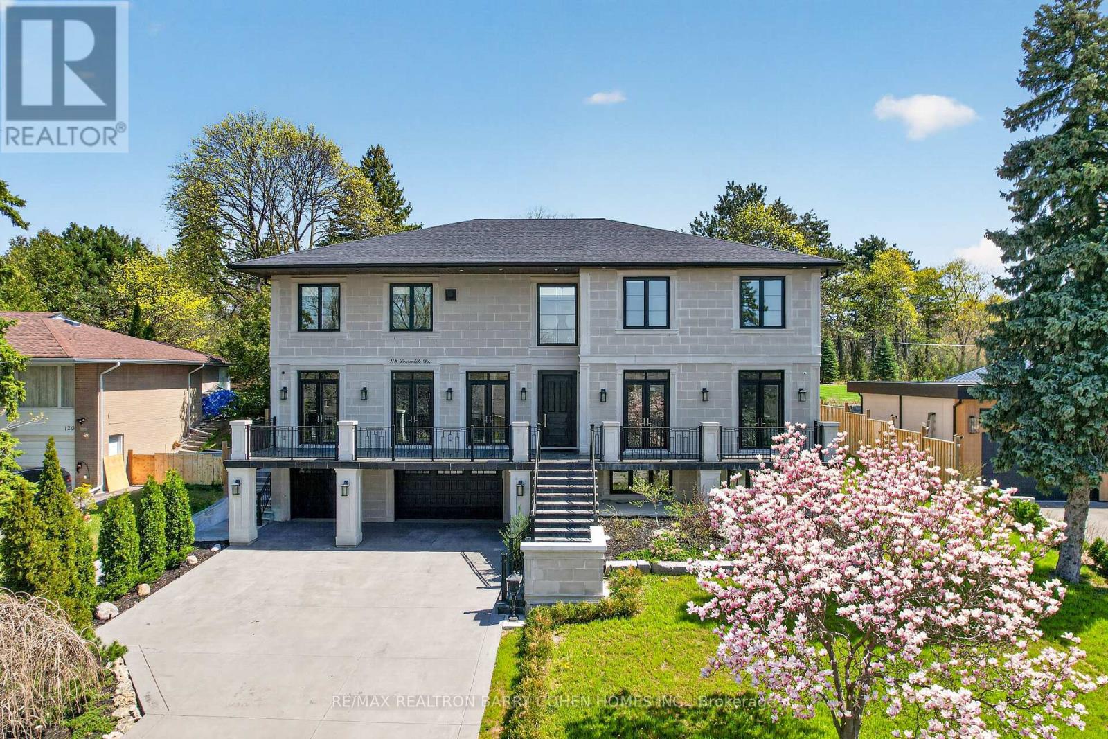 118 LAURENTIDE DRIVE - 1