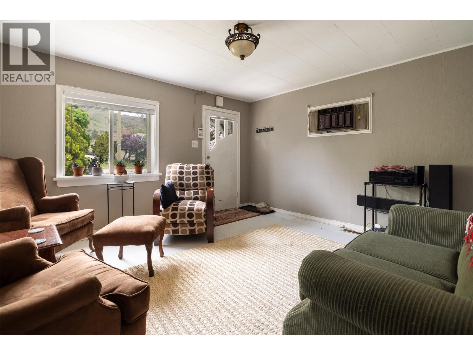 4213 34th Street, Vernon