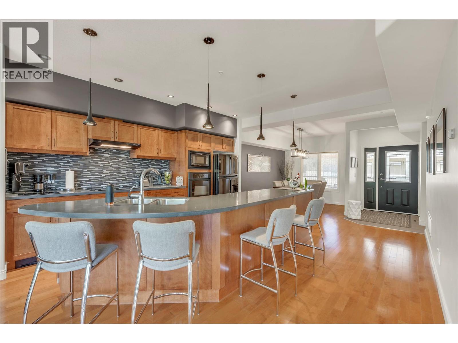 250 Marina Way Unit# 606, Penticton