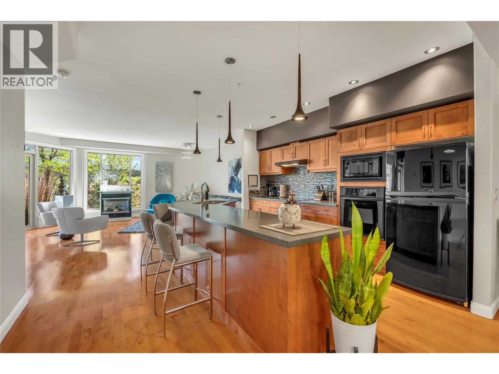 250 Marina Way Unit# 606, Penticton