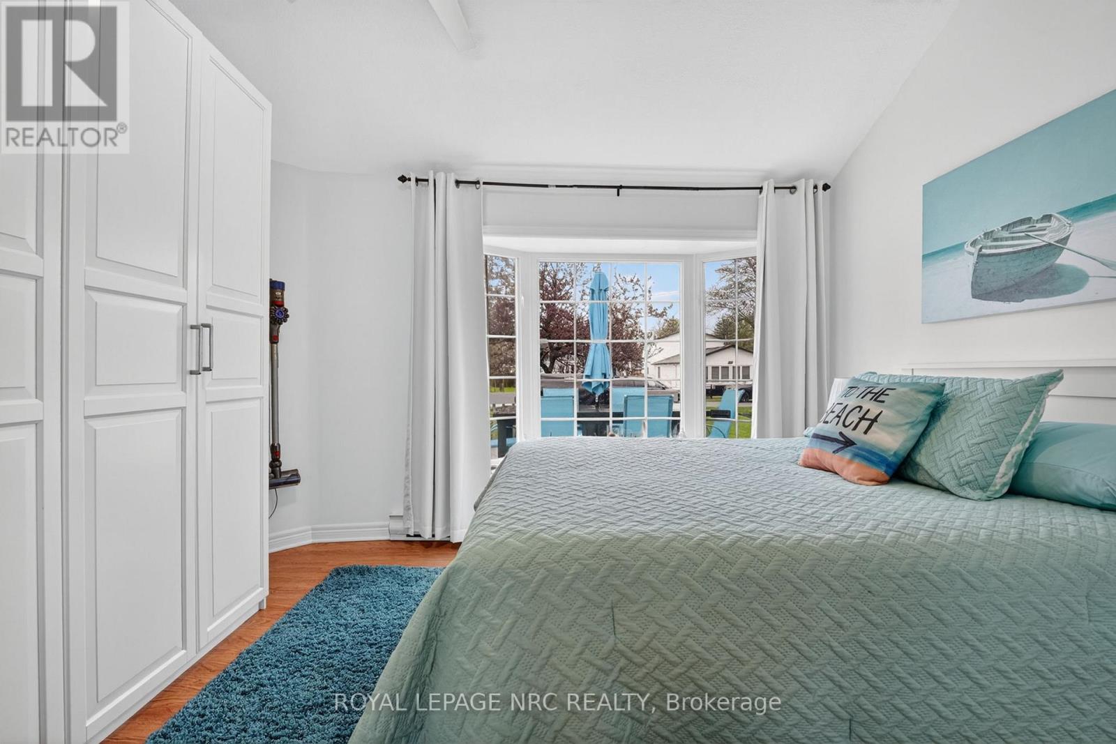 291 EASTWOOD AVENUE - 24