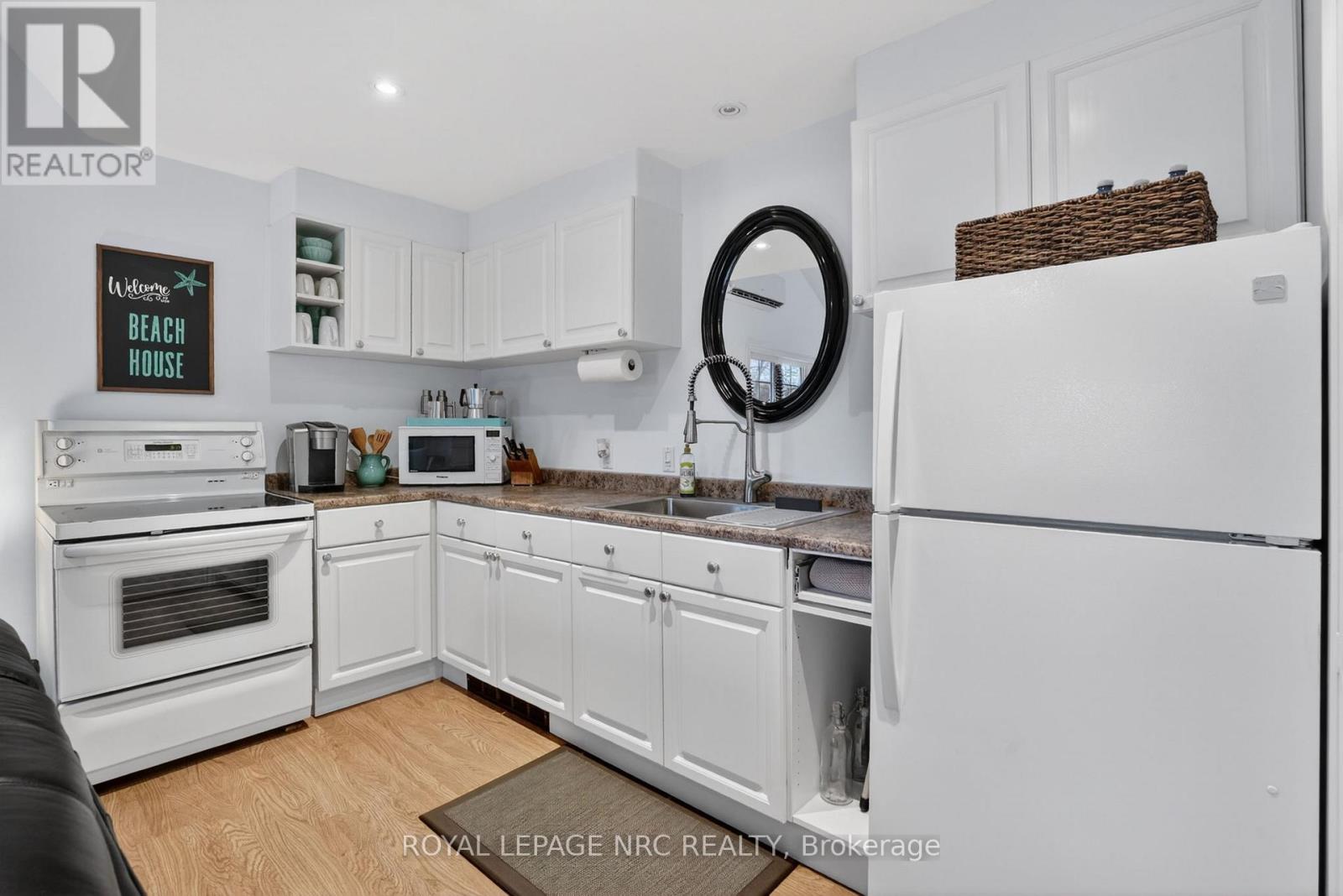 291 EASTWOOD AVENUE - 19