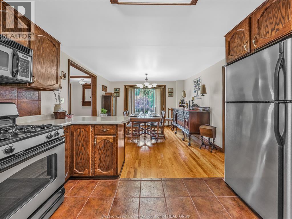 1730 MARK AVENUE, Windsor, Ontario, N9B3G8 — Photo 12
