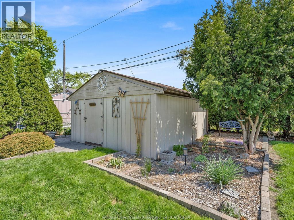 1730 MARK AVENUE, Windsor, Ontario, N9B3G8 — Photo 46