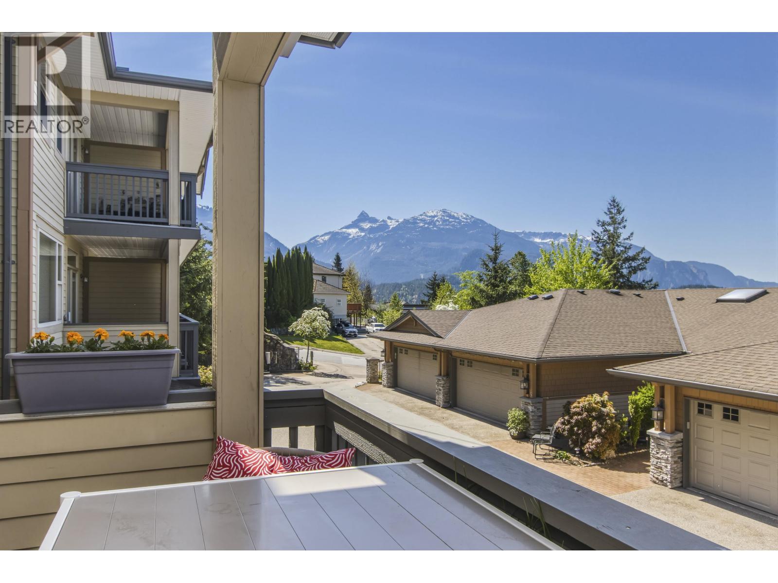 6 1024 GLACIER VIEW DRIVE, Squamish