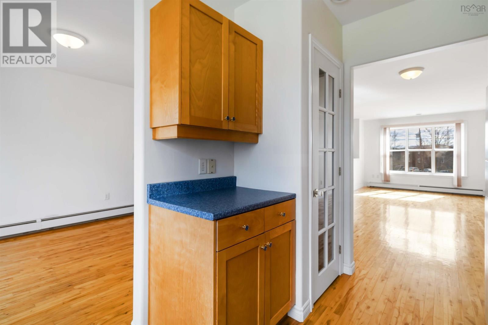 Property 33 of 35 of 5820 Gainsborough Place