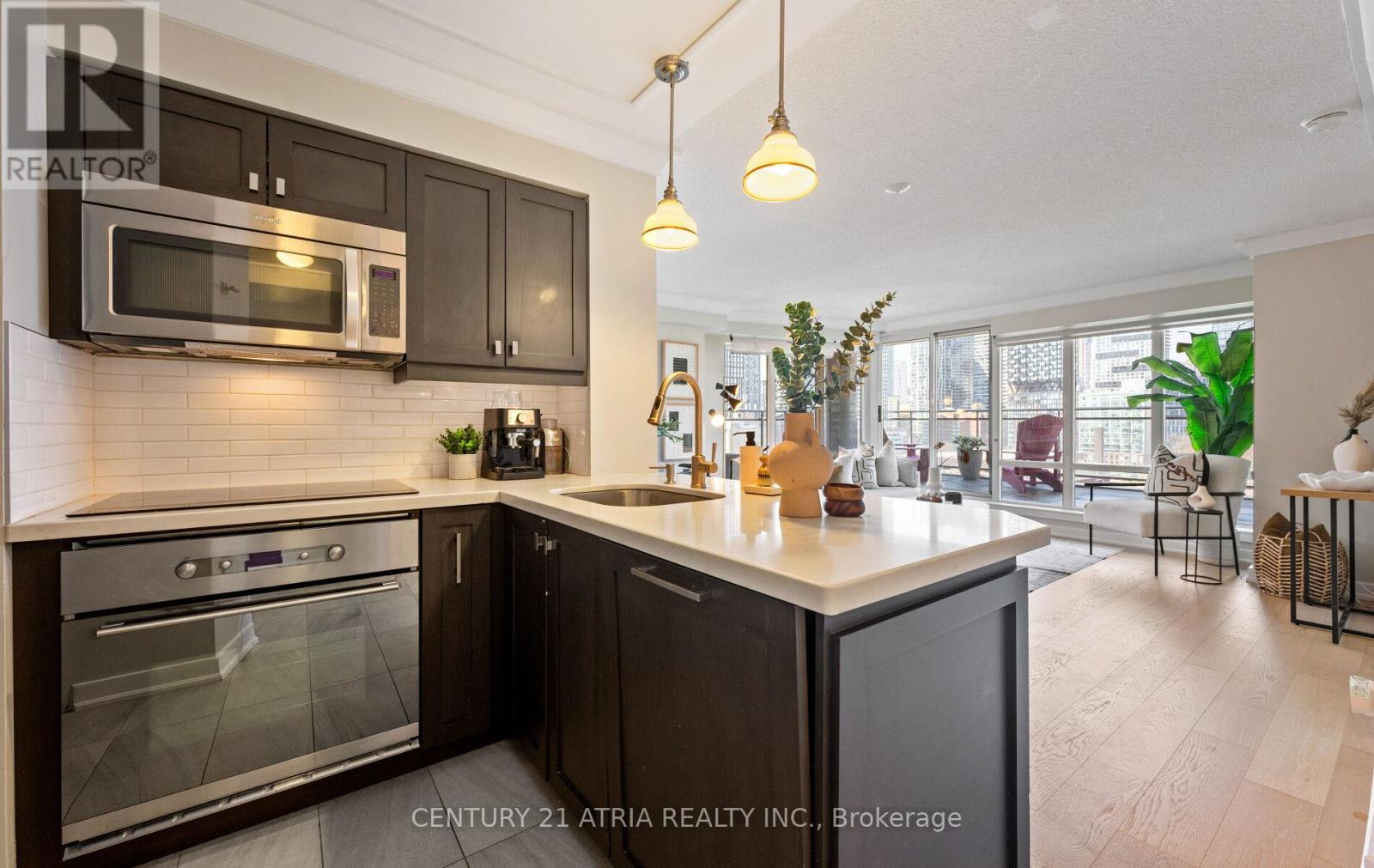 #1005 255 RICHMOND STREET E - 17