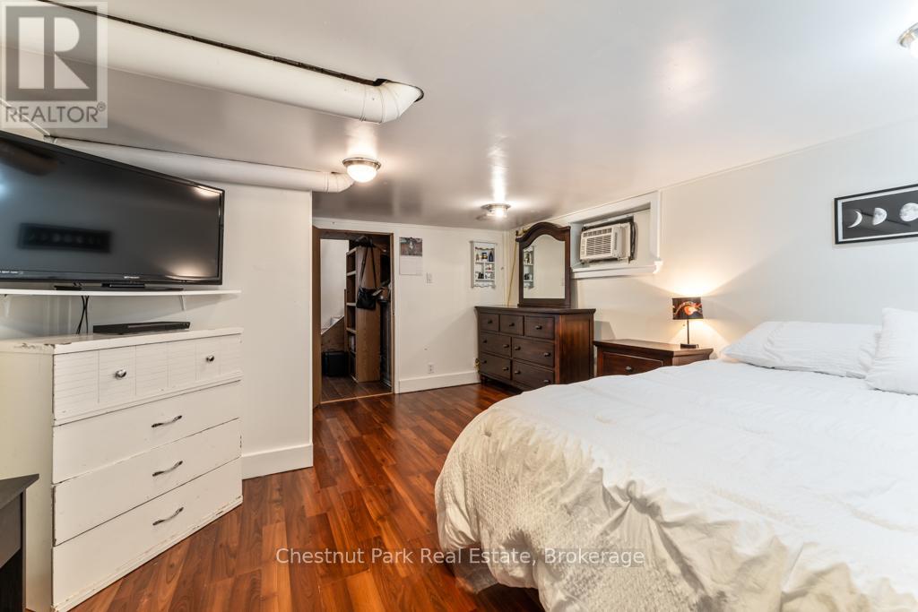 23 EWING STREET - 28