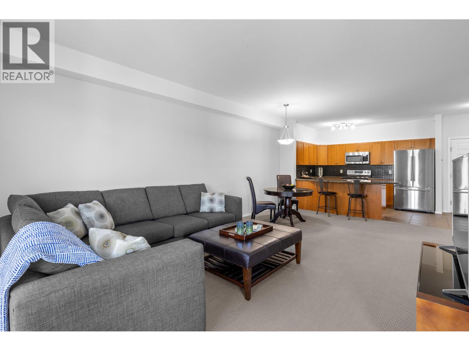 #2514 1873 Country Club Drive - 10