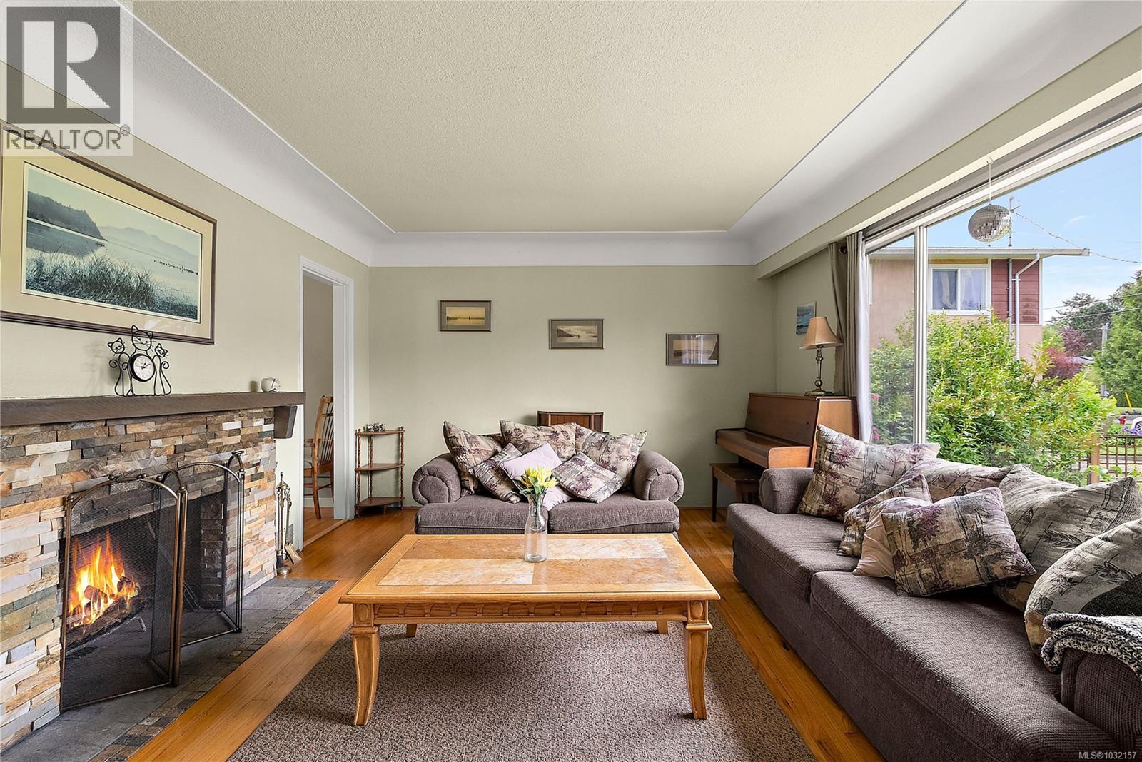 3811 Epsom Dr - Image 2