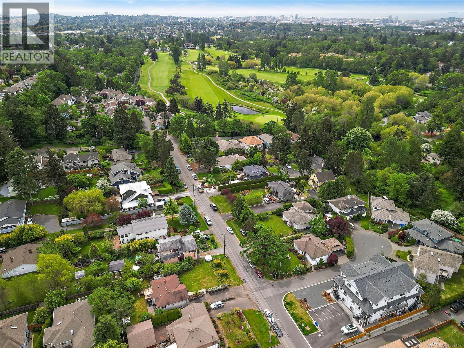 3811 Epsom Dr - 25