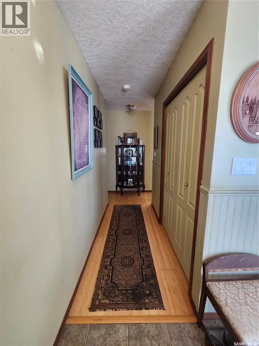 209 1st AVENUE N - 18