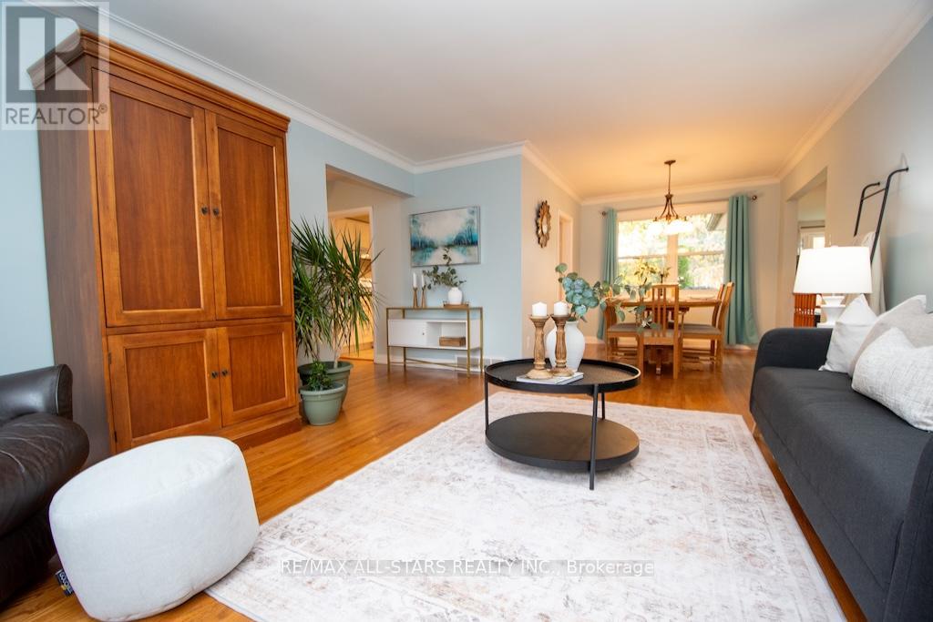 112 ADELAIDE STREET N - 7