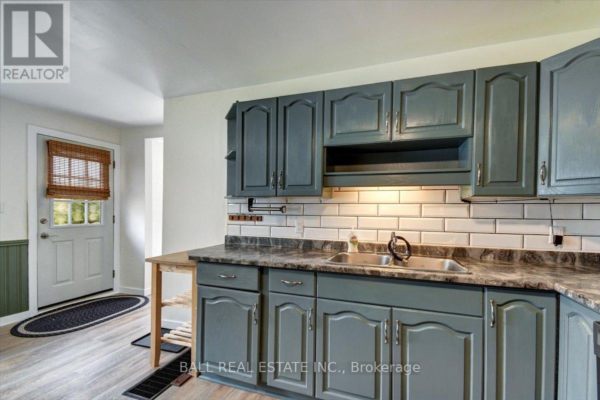 164 TROUT LAKE ROAD - 9