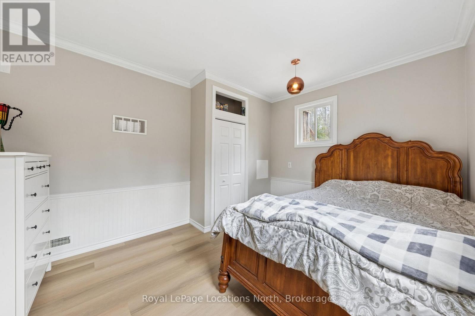 93 RONALD AVENUE - 13