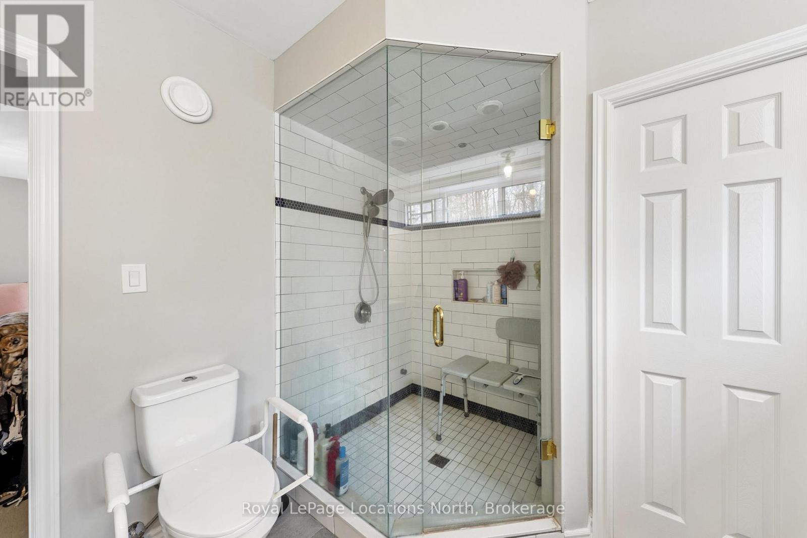 93 RONALD AVENUE - 22