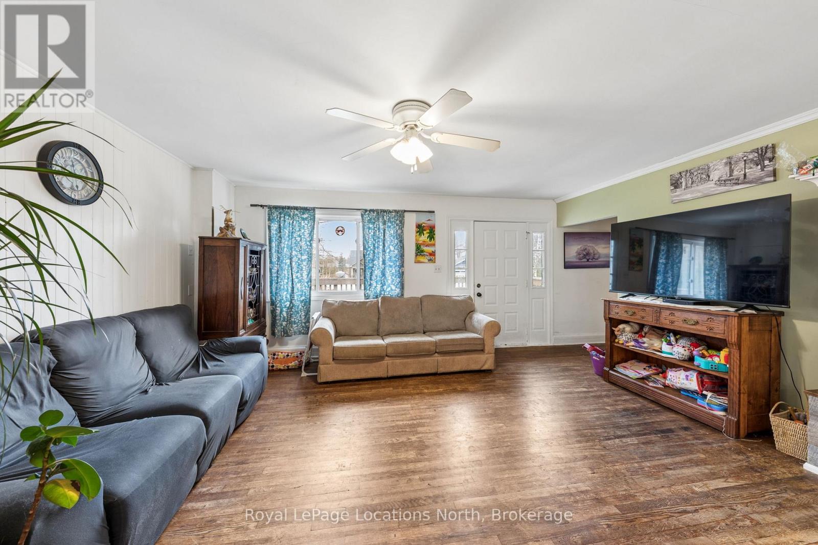 93 RONALD AVENUE - 29