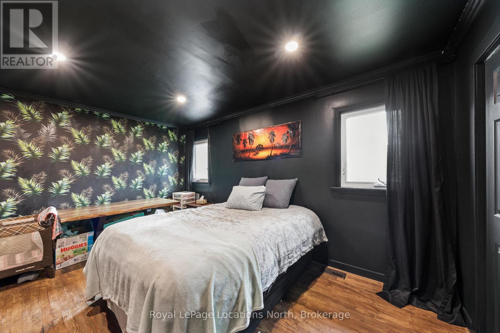 93 RONALD AVENUE - 38