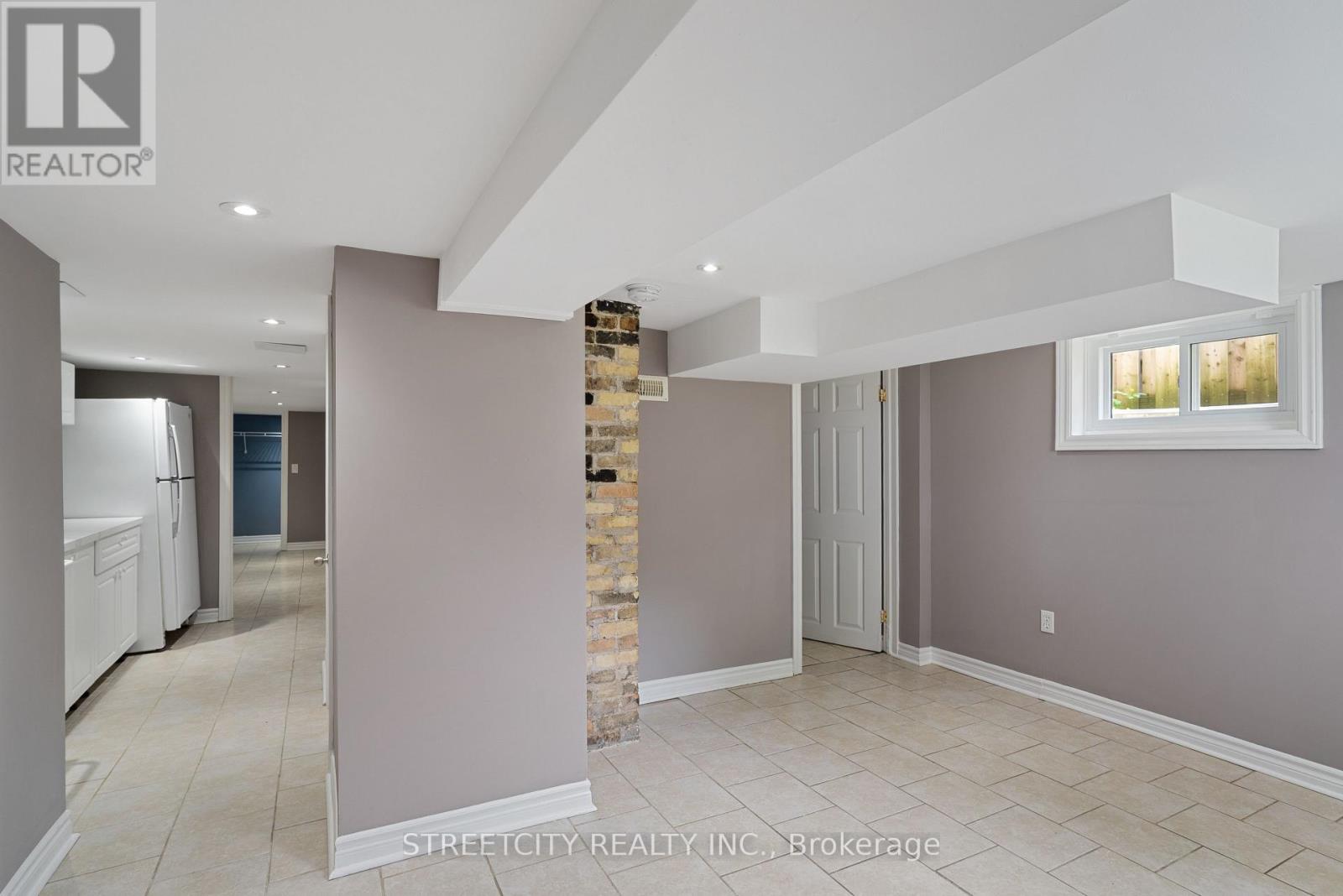 239 HIGHBURY AVENUE