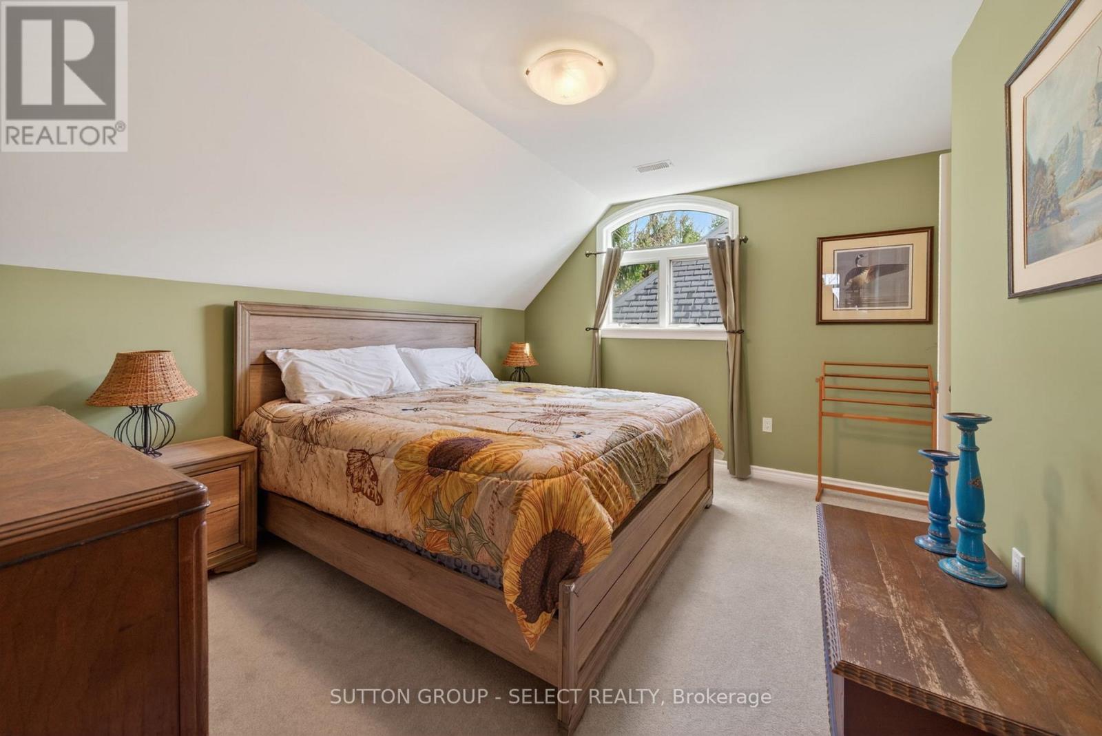 4544 LAKESHORE ROAD - 29