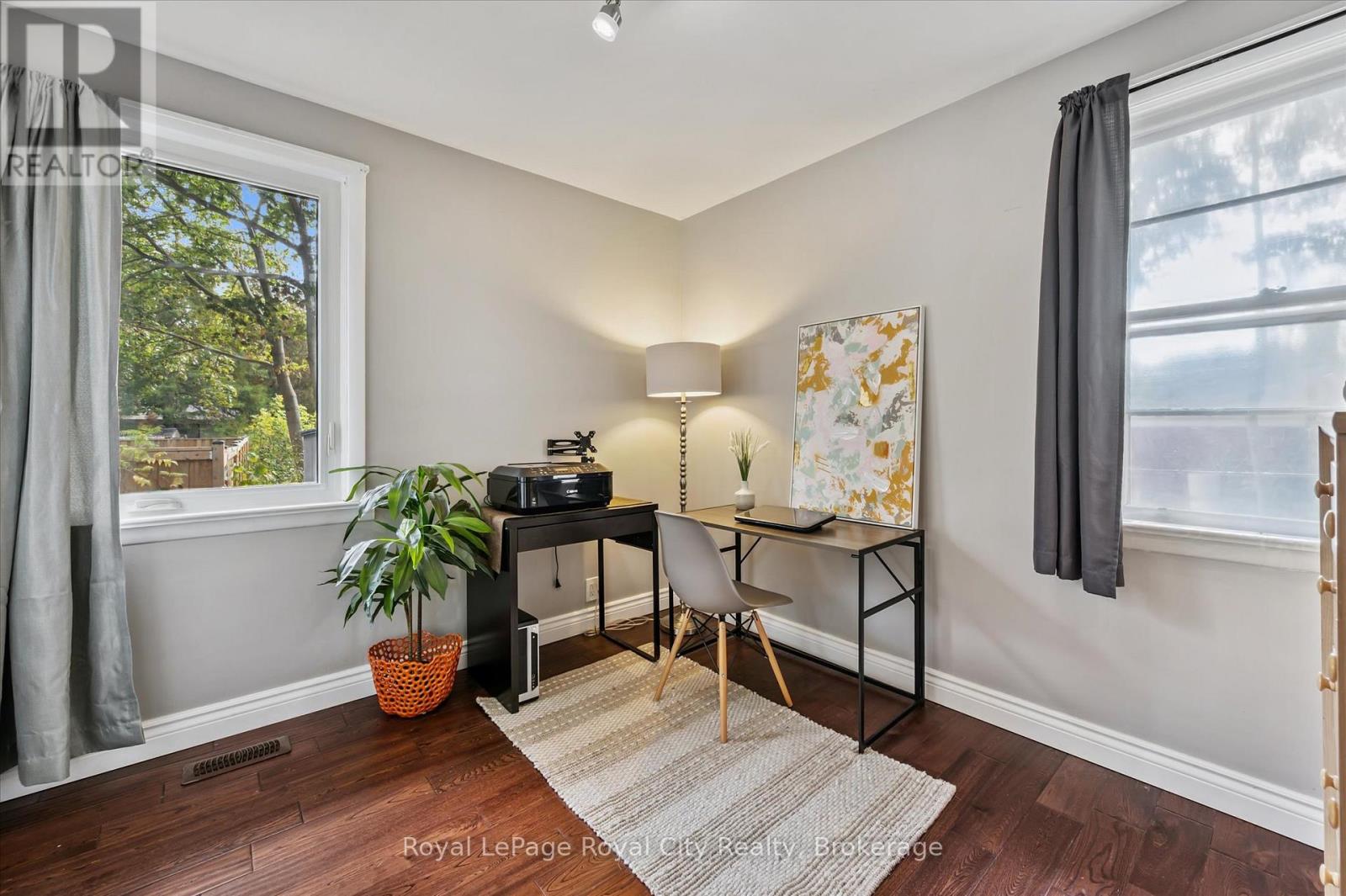 20 HIGHVIEW PLACE - 9