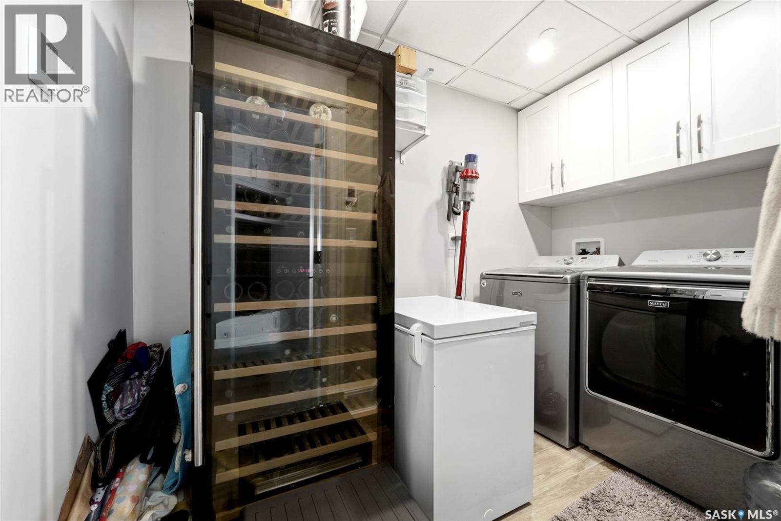 #PH 201 1914 HAMILTON STREET - 33
