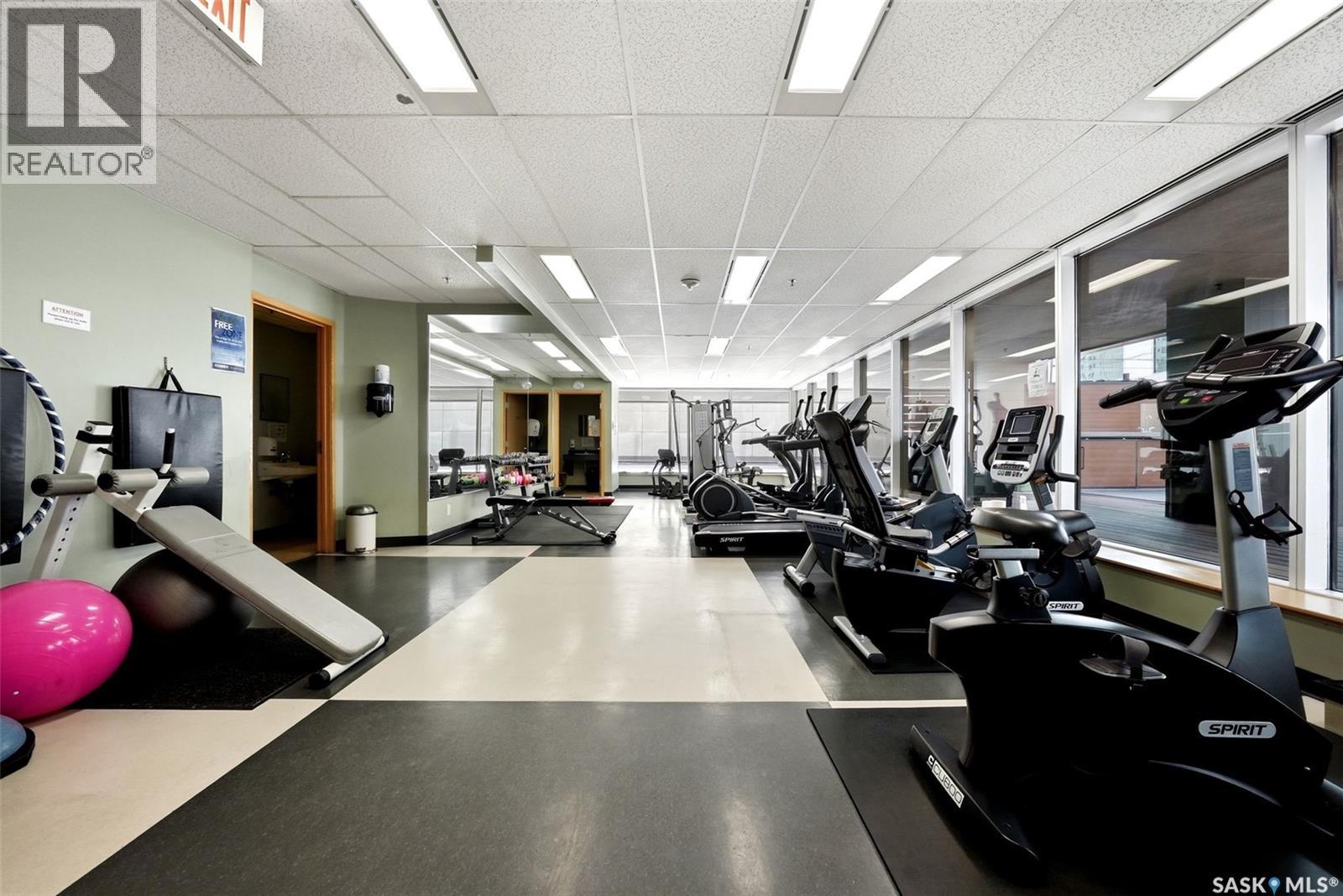 #PH 201 1914 HAMILTON STREET - 36