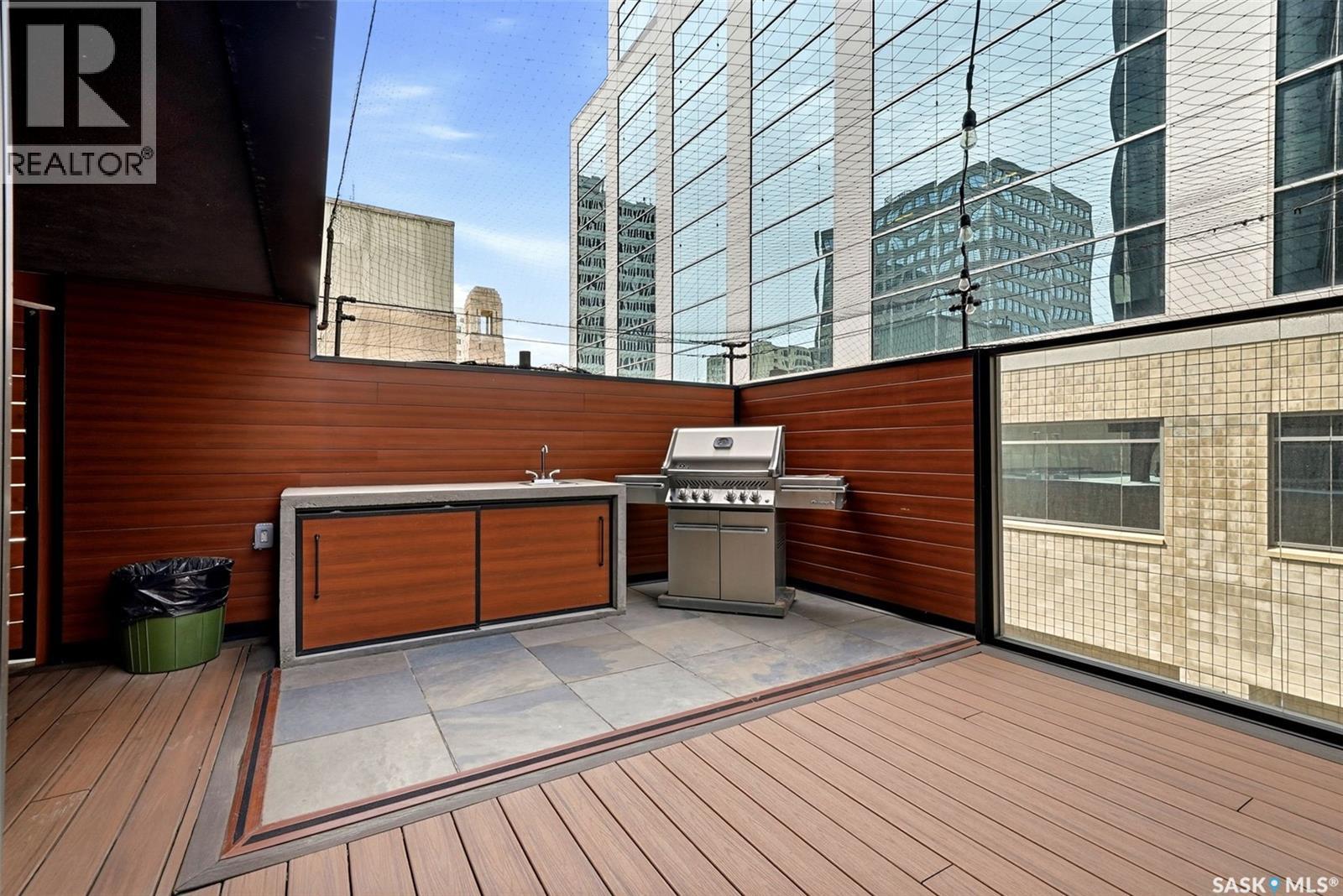 #PH 201 1914 HAMILTON STREET - 37