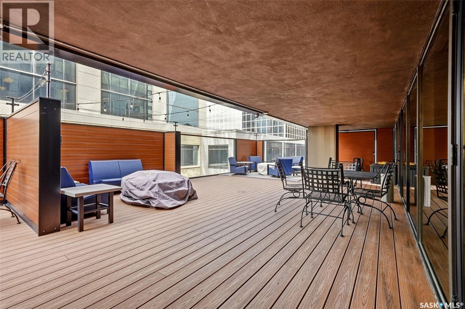 #PH 201 1914 HAMILTON STREET - 38