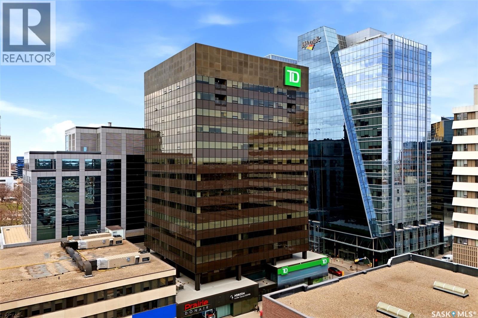 #PH 201 1914 HAMILTON STREET - 46