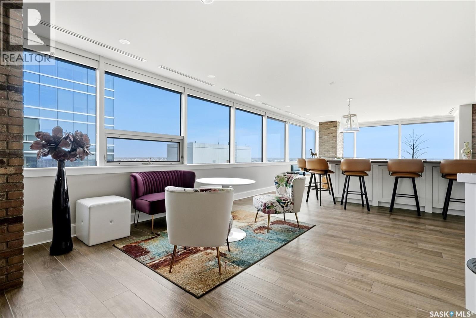 #PH 201 1914 HAMILTON STREET - 9