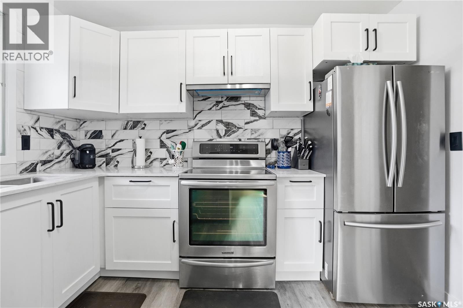 245 Orchard CRESCENT - 13