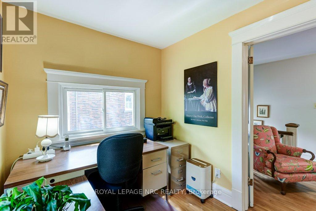 103 QUEEN STREET - 25