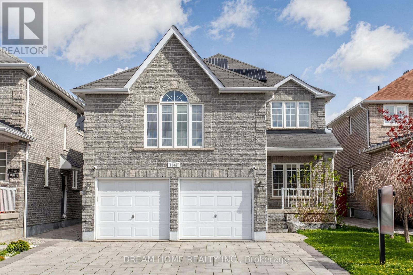 5 Bed 3 Bath Single Family in Innisfil (Alcona)
