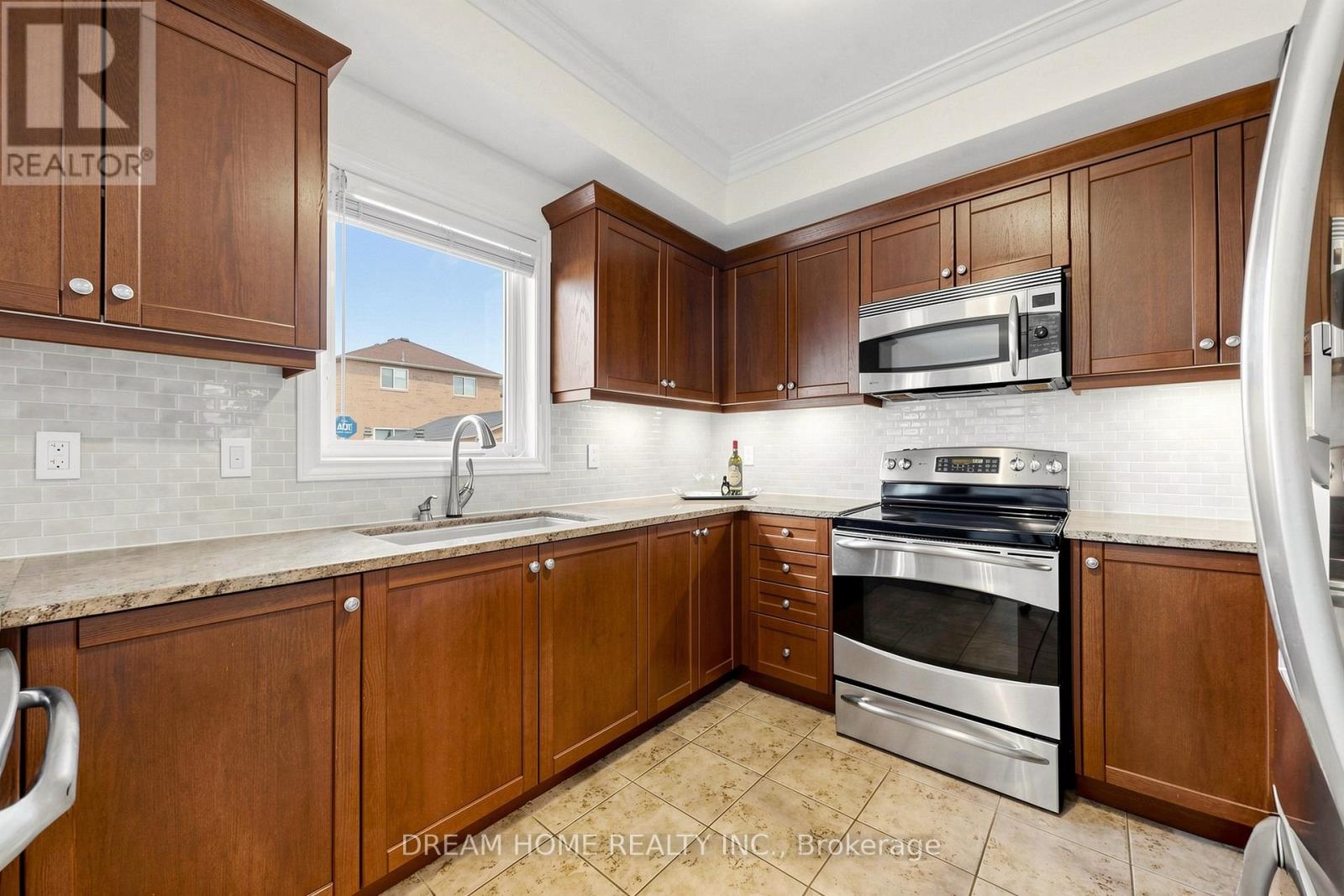 1342 CORM STREET - 10