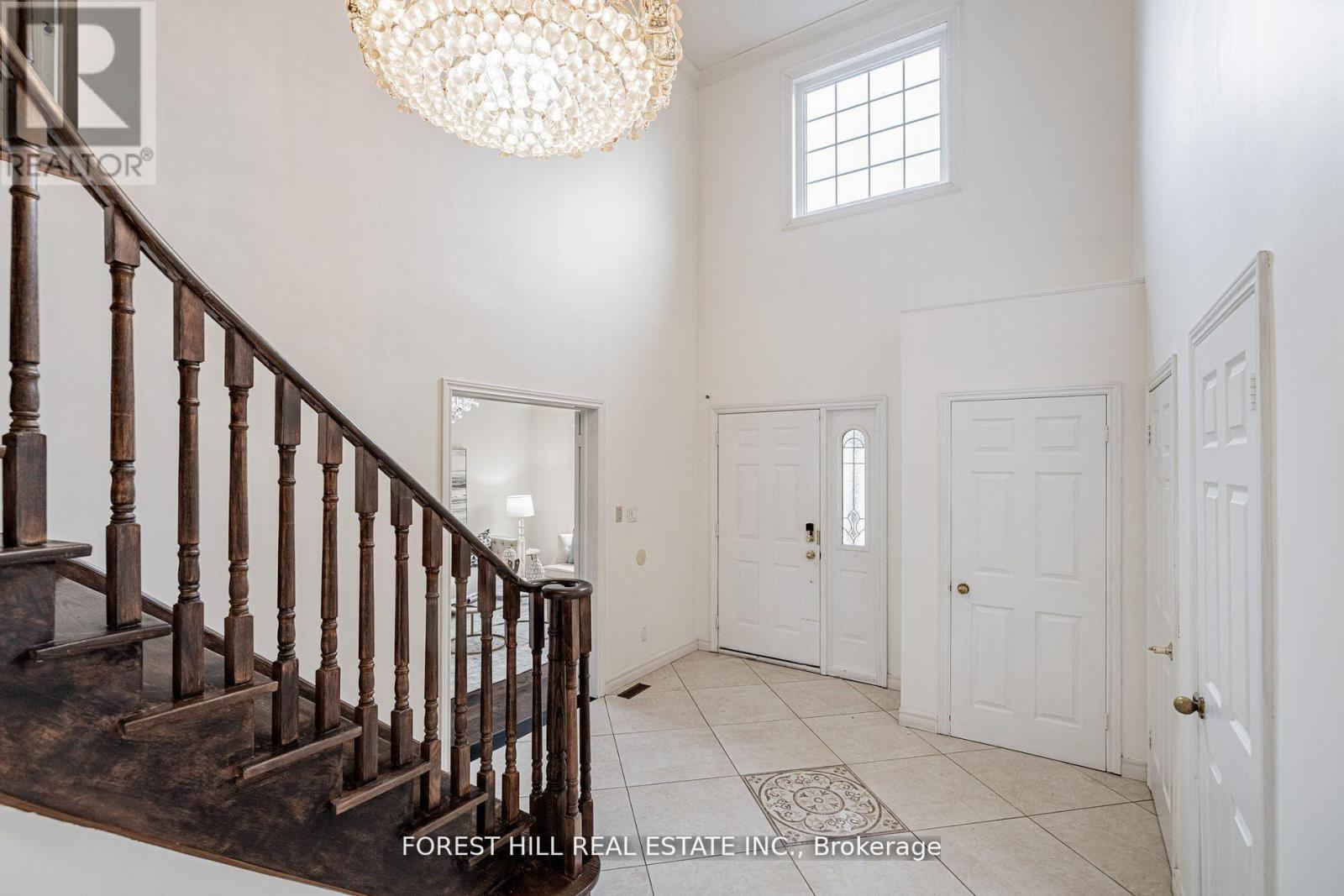 51 BRIGGS AVENUE - 4