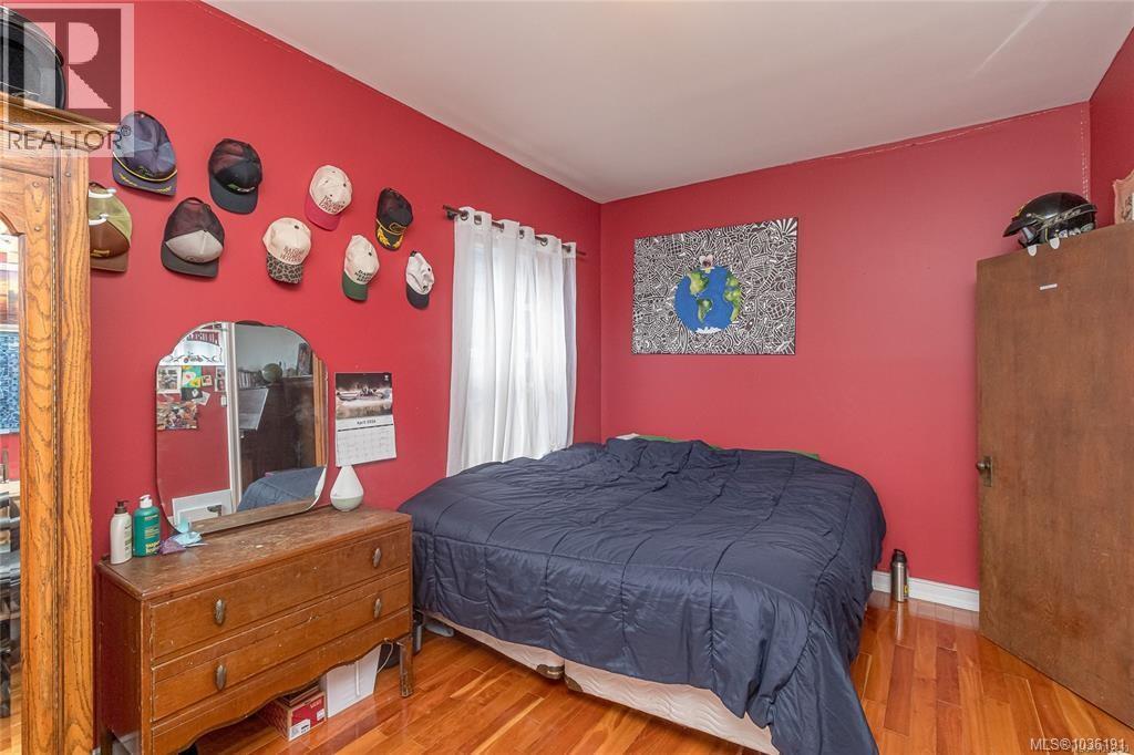 451 Irwin St - 13
