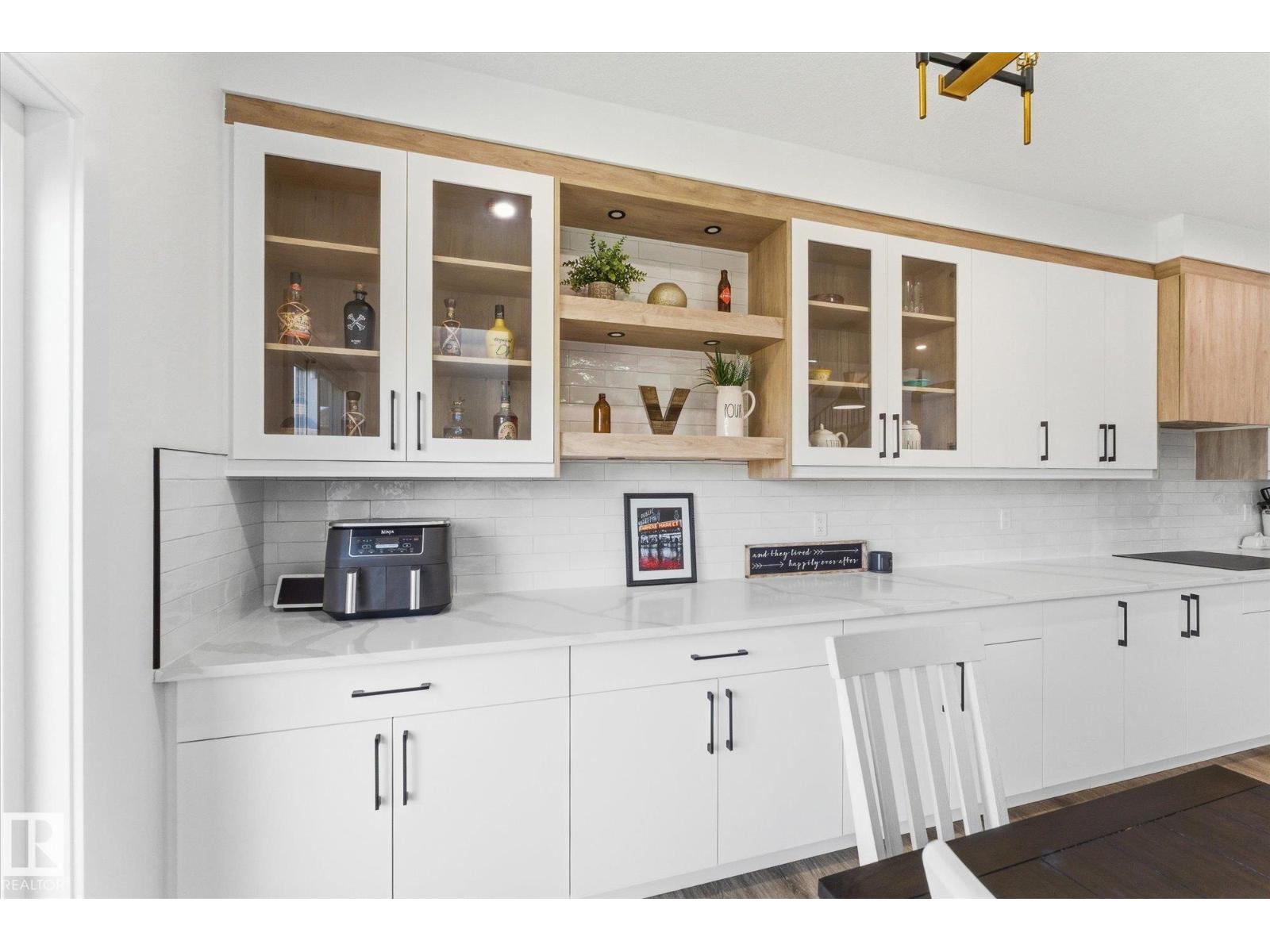 14 ENNS CT, Fort Saskatchewan