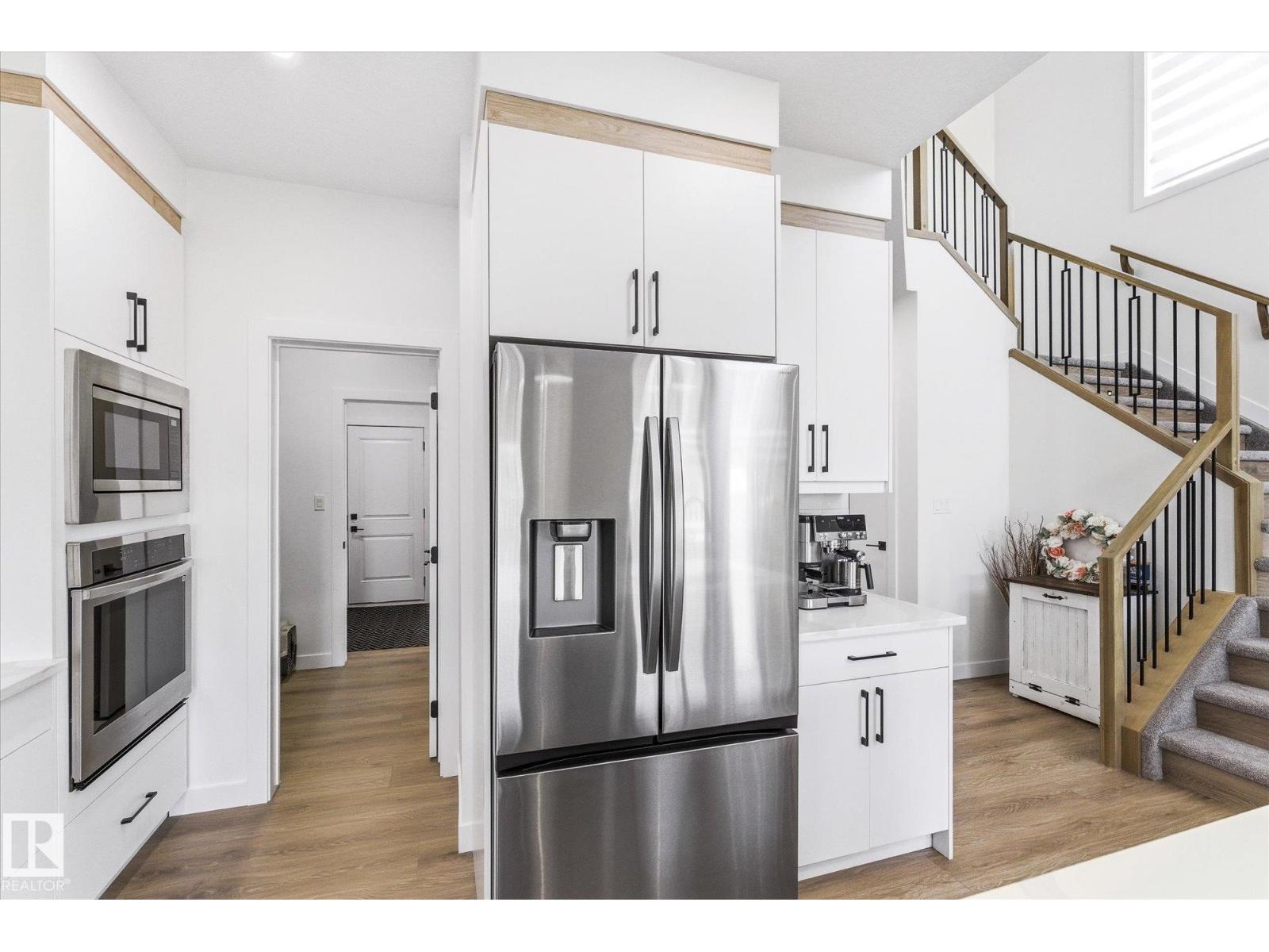 14 ENNS CT, Fort Saskatchewan