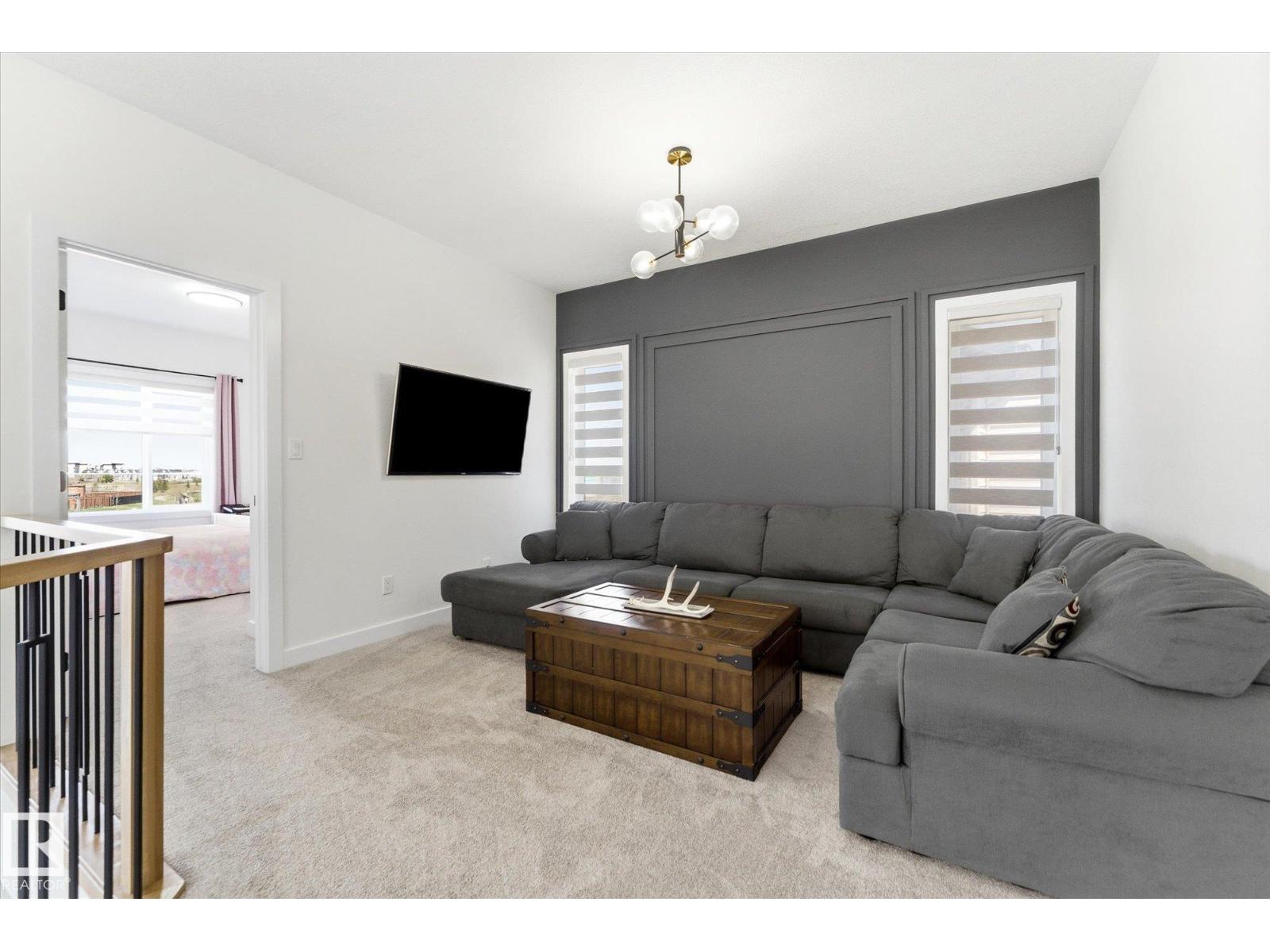 14 ENNS CT, Fort Saskatchewan