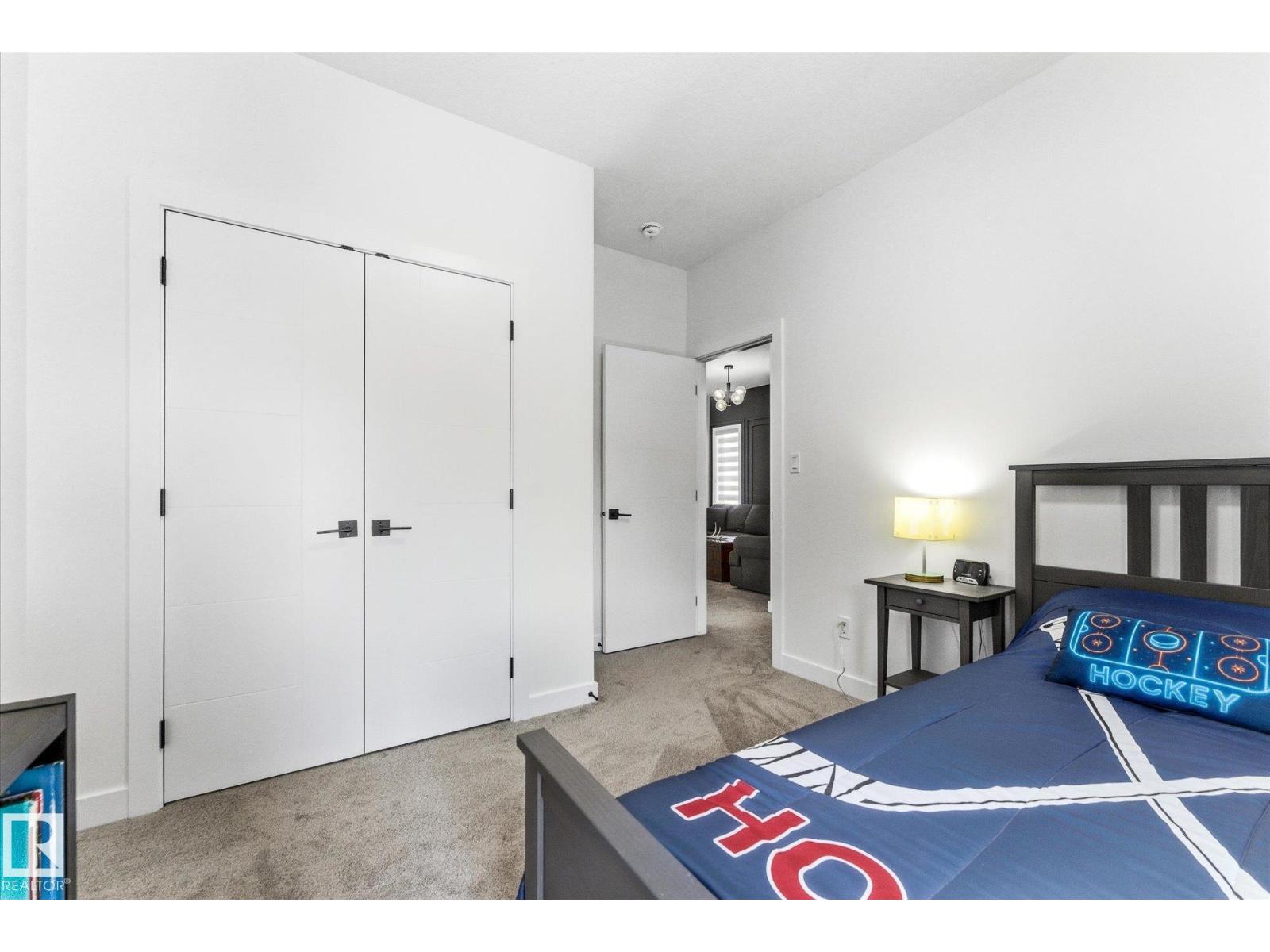 14 ENNS CT, Fort Saskatchewan