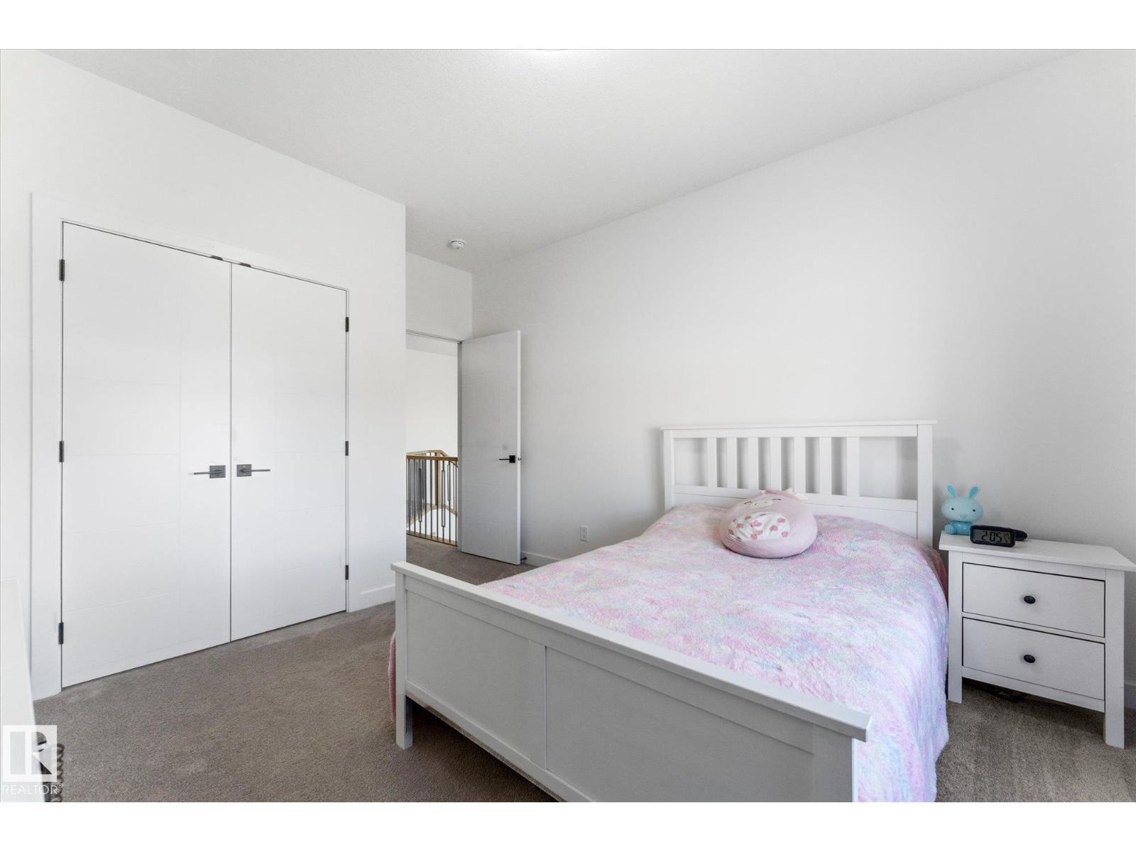14 ENNS CT, Fort Saskatchewan
