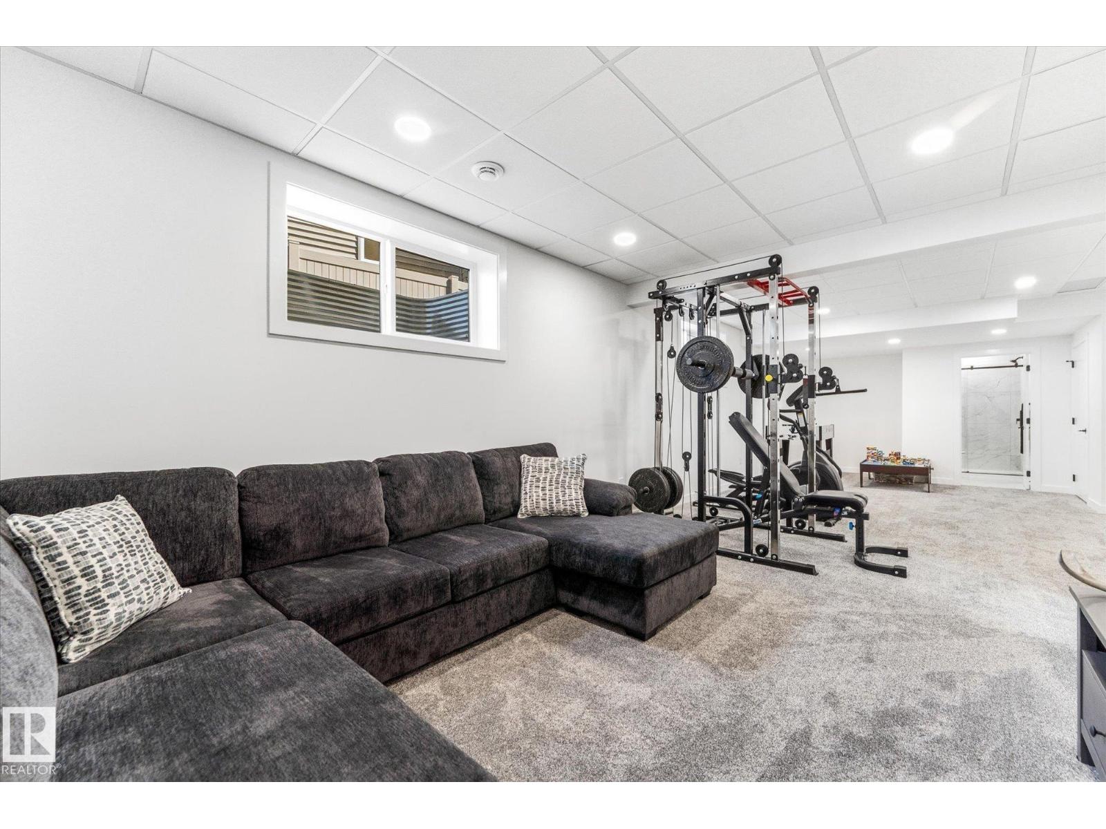 14 ENNS CT, Fort Saskatchewan