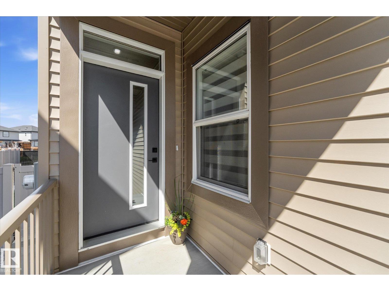 14 ENNS CT, Fort Saskatchewan